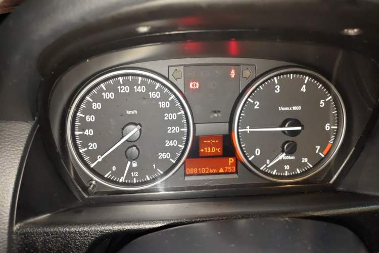 Used BMW X1 2013 sDrive18i Fashion Model Instrument Cluster