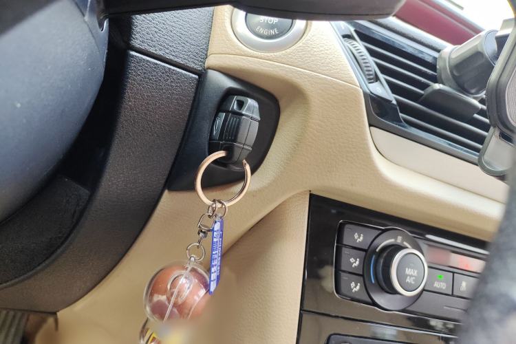 Used BMW X1 2013 sDrive18i Leading Model Interior 1