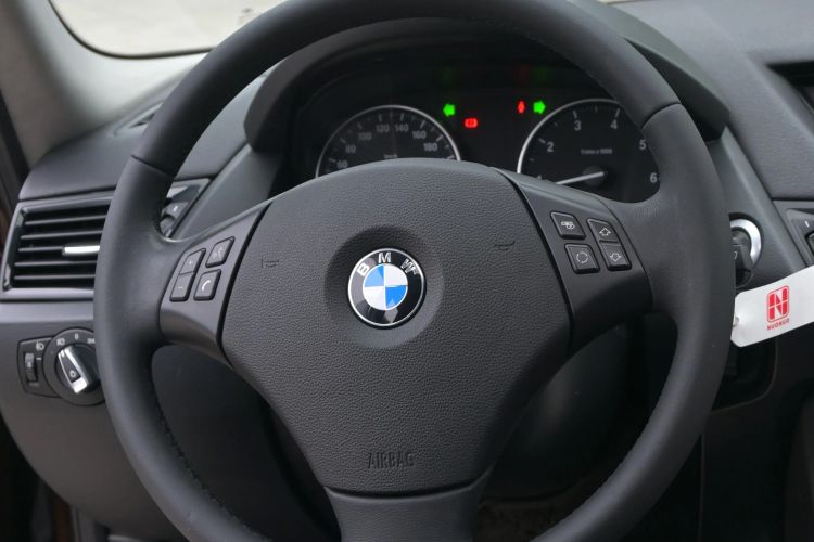 Used BMW X1 2013 sDrive18i manual model Interior 2