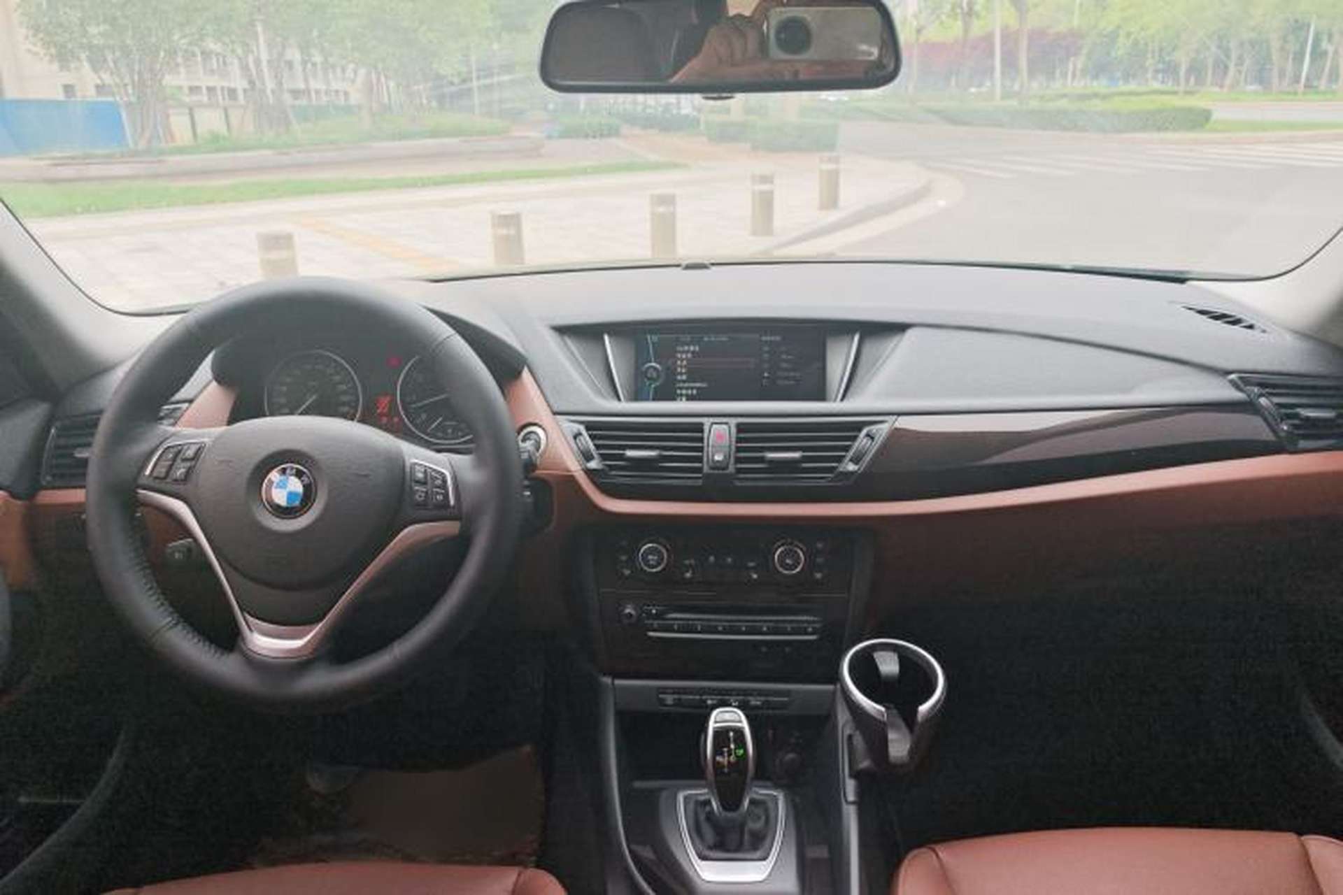 Used BMW X1 2013 sDrive20i Sports Design Package Interior 4