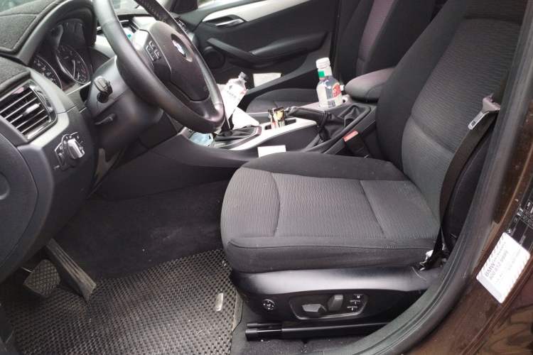Used BMW X1 2013 sDrive18i Fashion Model Left Front Seat