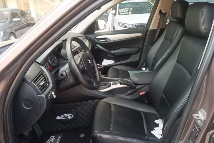 Used BMW X1 2013 sDrive18i Fashion Model Left Front Seat