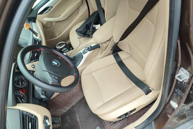 Used BMW X1 2013 sDrive18i Fashion Model Left Front Seat