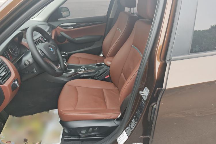 Used BMW X1 2013 sDrive20i Sports Design Package Left Front Seat