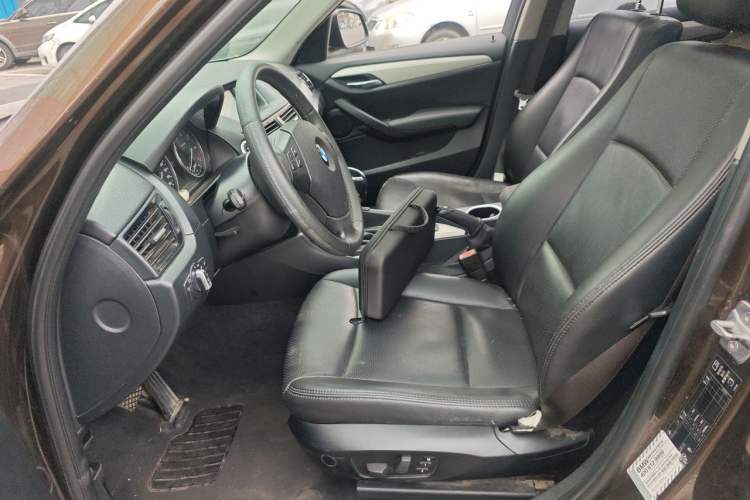 Used BMW X1 2013 sDrive18i Fashion Model Left Front Seat