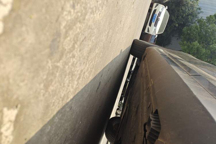Used BMW X1 2013 sDrive18i Fashion Model Left Side Sill
