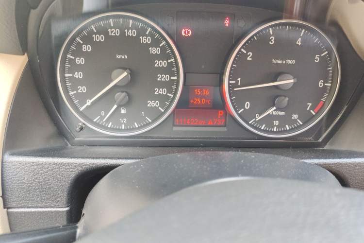 Used BMW X1 2013 sDrive18i Leading Model Odometer Close Up
