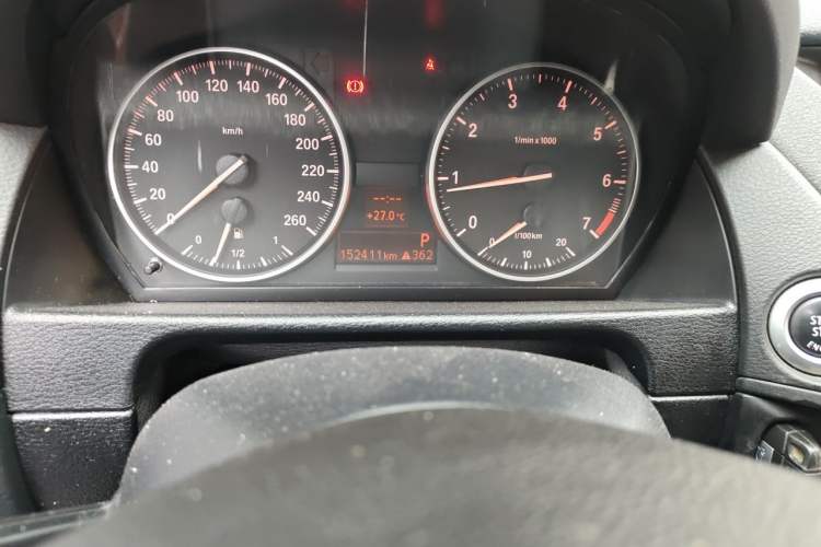 Used BMW X1 2013 sDrive18i Leading Model Odometer Close Up