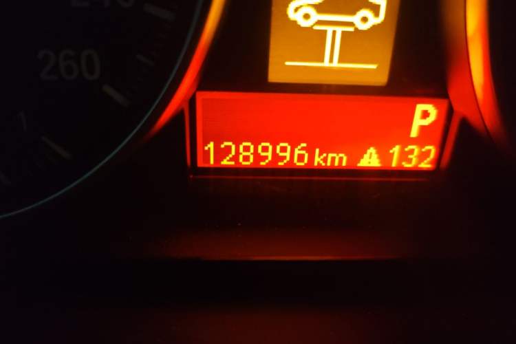 Used BMW X1 2013 sDrive18i Leading Model Odometer Close Up