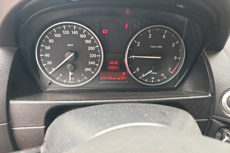 Used BMW X1 2013 sDrive18i Fashion Model Odometer Close Up