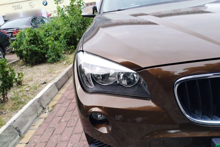 Used BMW X1 2013 sDrive18i Fashion Model Right Front Headlight