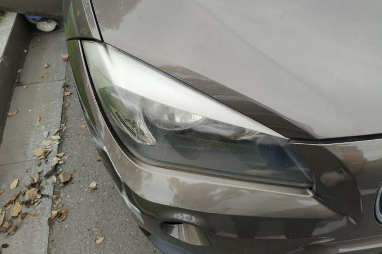 Used BMW X1 2013 sDrive18i Fashion Model Right Front Headlight