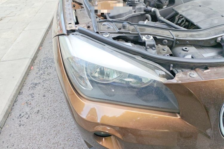 Used BMW X1 2013 sDrive18i Fashion Model Right Front Headlight