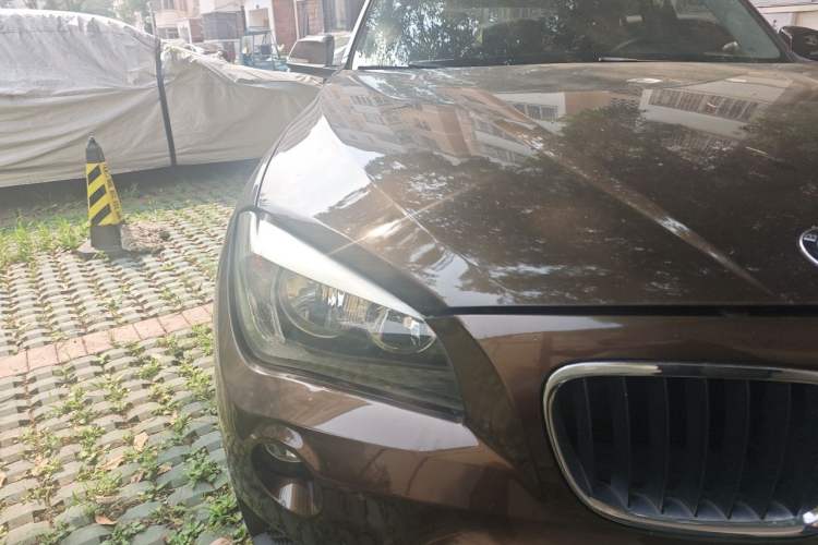 Used BMW X1 2013 sDrive18i Fashion Model Right Front Headlight