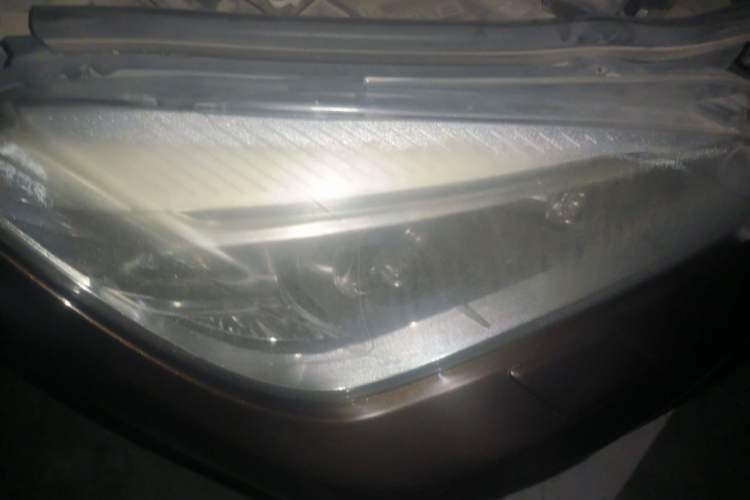Used BMW X1 2013 sDrive18i Fashion Model Right Front Headlight