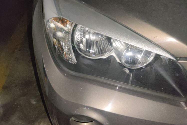 Used BMW X1 2013 sDrive18i Fashion Model Right Front Headlight