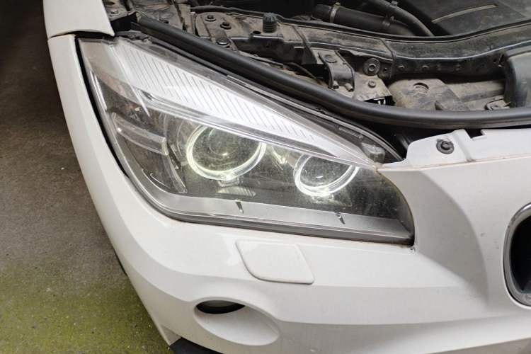 Used BMW X1 2013 sDrive18i Leading Model Right Front Headlight