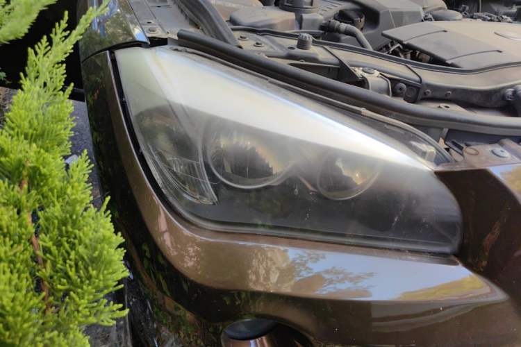 Used BMW X1 2013 sDrive18i Fashion Model Right Front Headlight