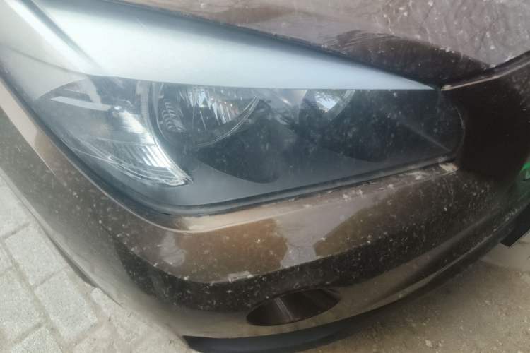 Used BMW X1 2013 sDrive18i Fashion Model Right Front Headlight