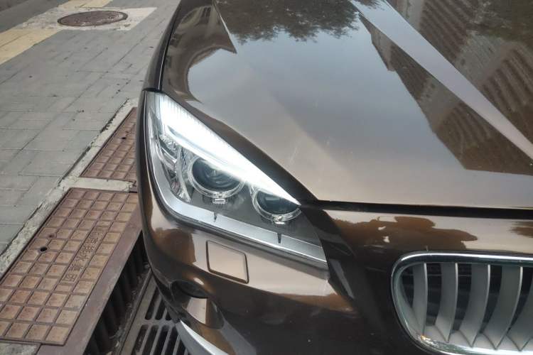 Used BMW X1 2013 xDrive20i X Design Package Right Front Headlight