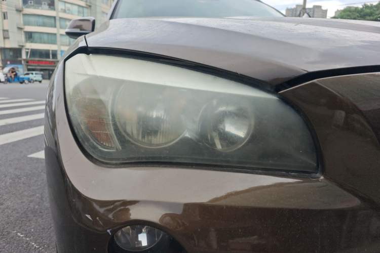Used BMW X1 2013 sDrive18i Fashion Model Right Front Headlight