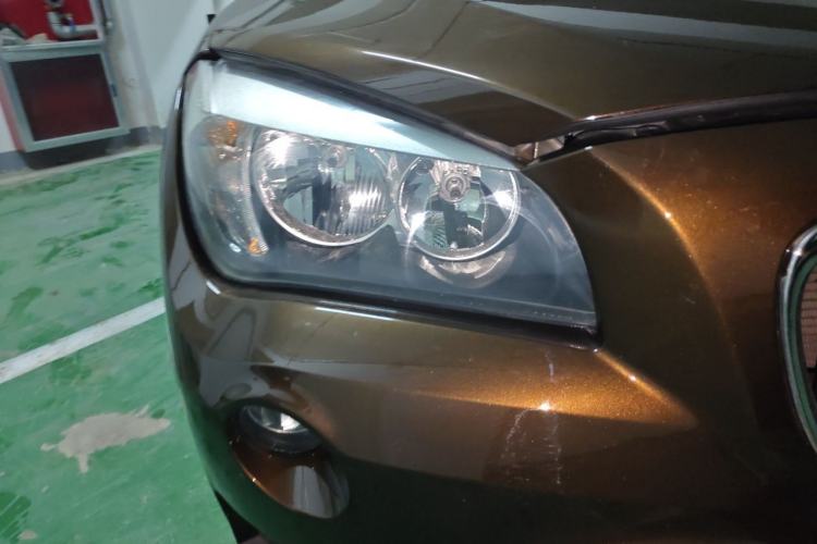 Used BMW X1 2013 sDrive18i Fashion Model Right Front Headlight