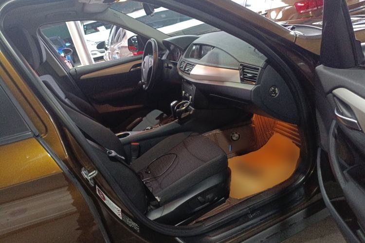 Used BMW X1 2013 sDrive18i Fashion Model Right Front Seat