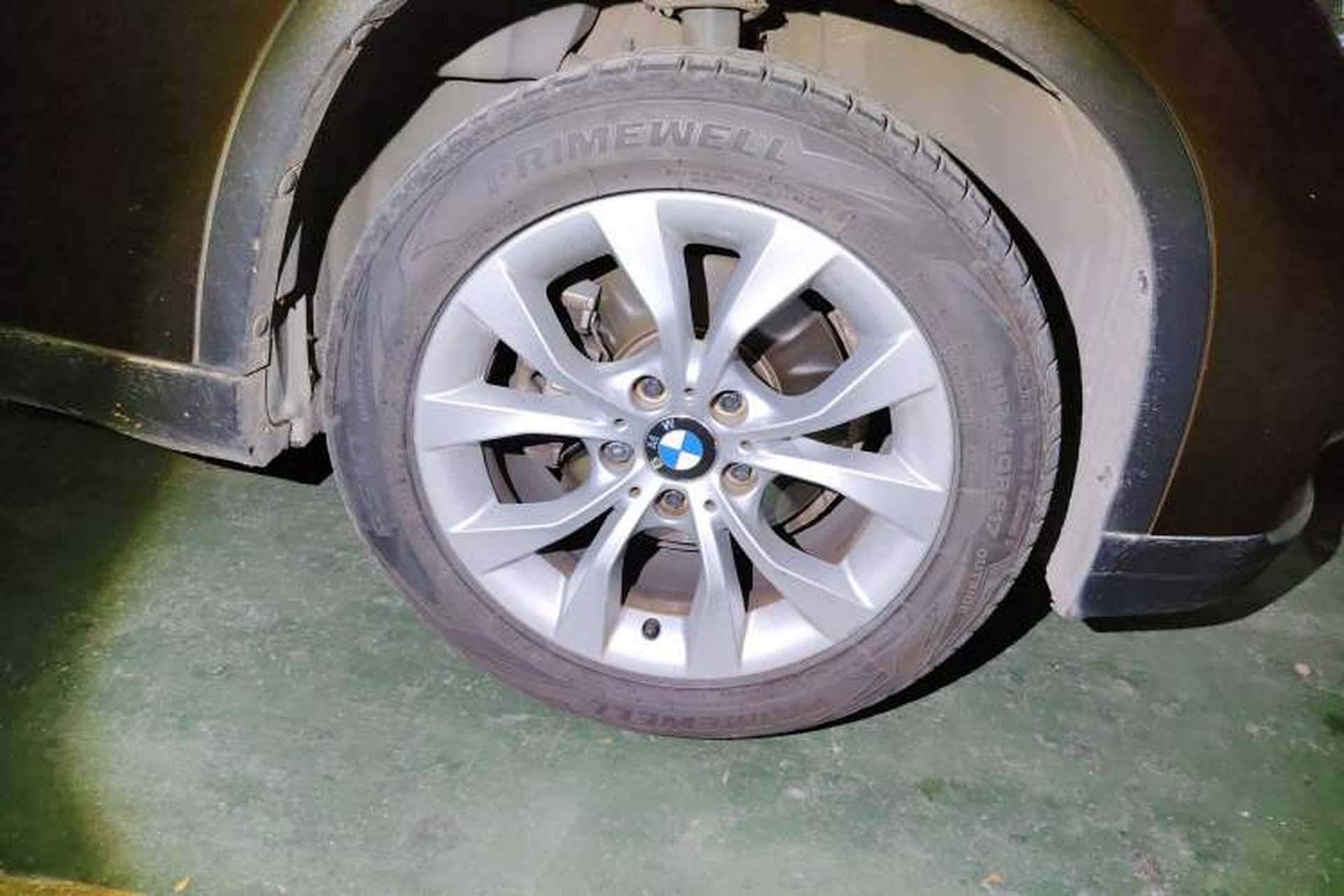 Used BMW X1 2013 sDrive18i Leading Model Right Front Wheel Hub