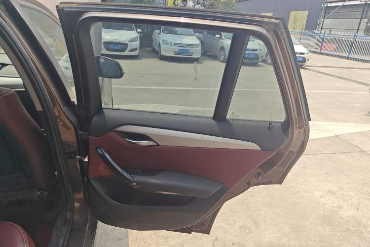 Used BMW X1 2013 sDrive18i Fashion Model Right Rear Door Interior