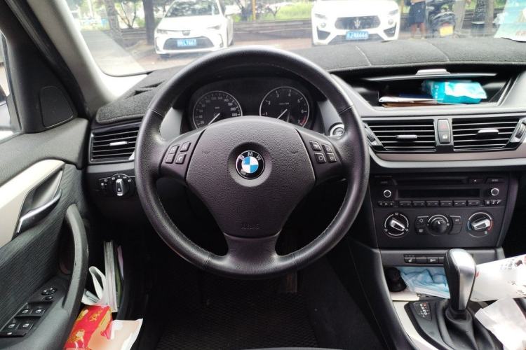 Used BMW X1 2013 sDrive18i Fashion Model Steering Wheel