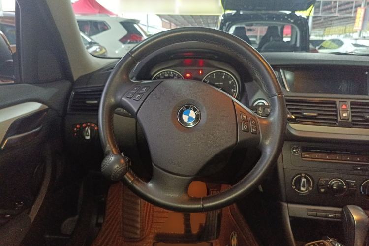 Used BMW X1 2013 sDrive18i Fashion Model Steering Wheel