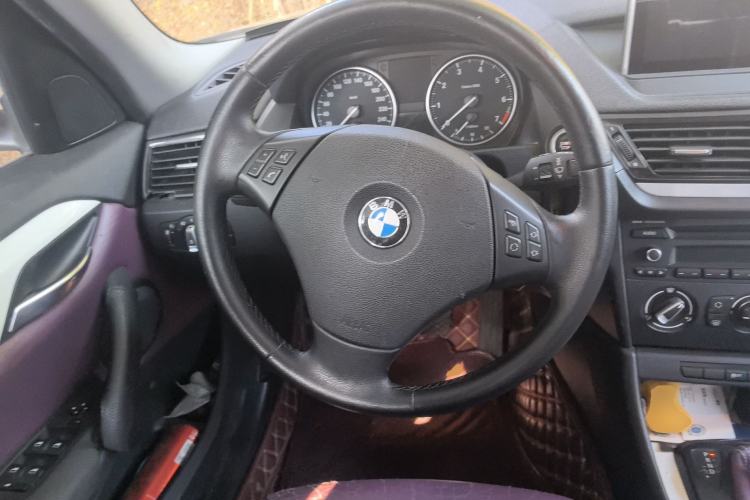 Used BMW X1 2013 sDrive18i Fashion Model Steering Wheel