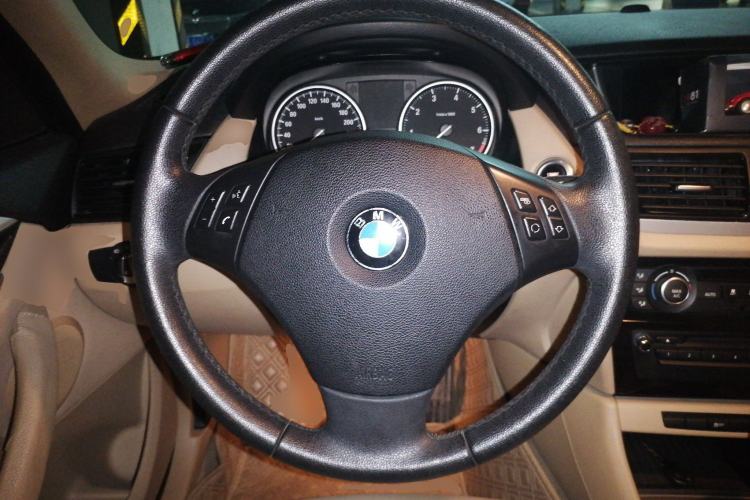 Used BMW X1 2013 sDrive18i Leading Model Steering Wheel