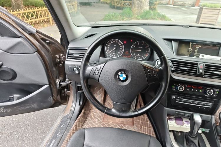 Used BMW X1 2013 sDrive18i Leading Model Steering Wheel