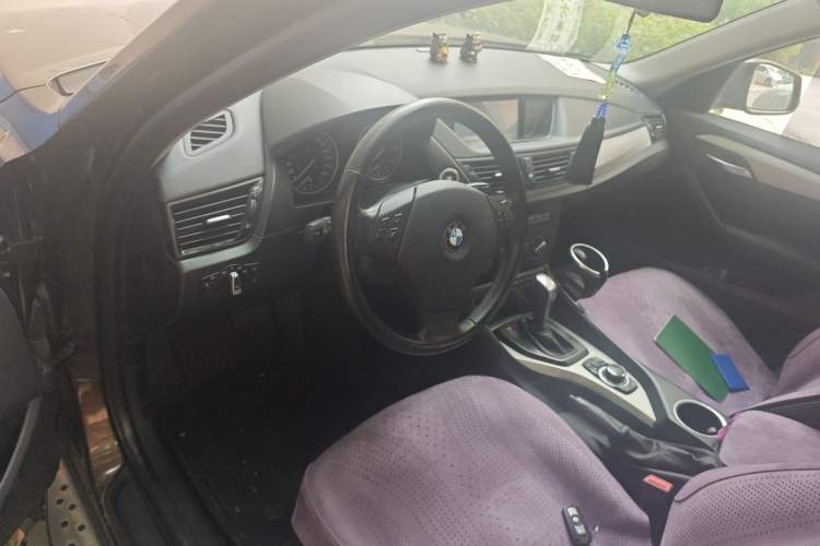 Used BMW X1 2013 sDrive18i Fashion Model Steering Wheel