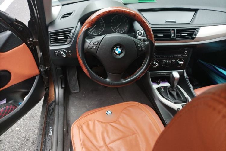Used BMW X1 2013 sDrive18i Fashion Model Steering Wheel