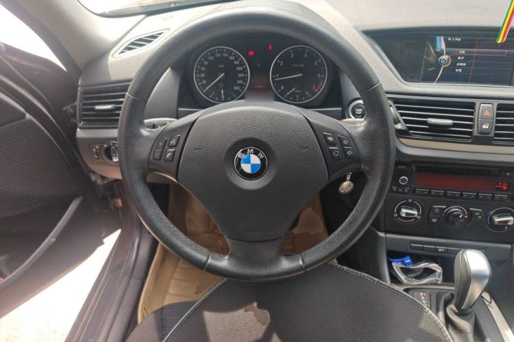 Used BMW X1 2013 sDrive18i Fashion Model Steering Wheel