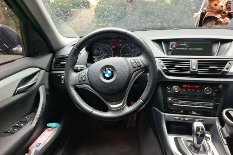 Used BMW X1 2013 sDrive18i Leading Model Steering Wheel