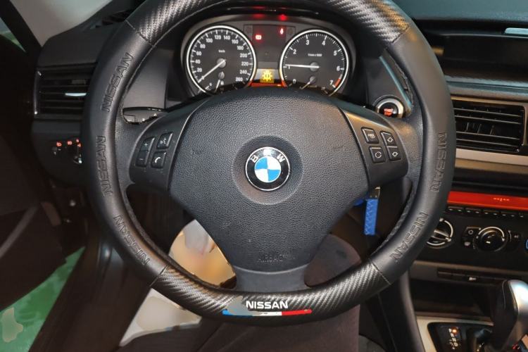 Used BMW X1 2013 sDrive18i Fashion Model Steering Wheel