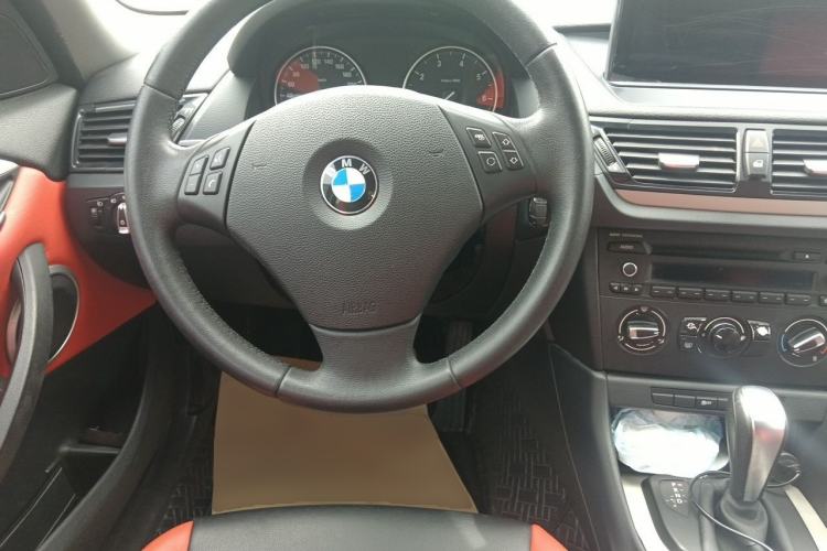 Used BMW X1 2013 sDrive18i Fashion Model Steering Wheel