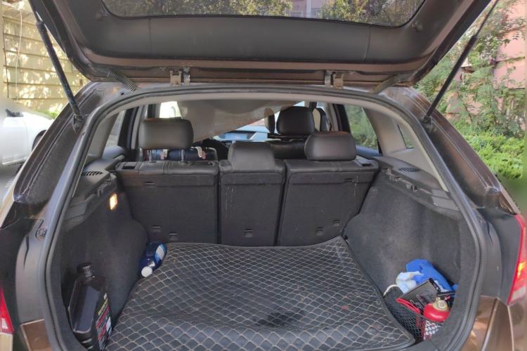 Used BMW X1 2013 sDrive18i Fashion Model Trunk
