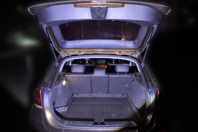 Used BMW X1 2013 sDrive18i Fashion Model Trunk