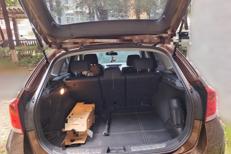 Used BMW X1 2013 sDrive18i Leading Model Trunk