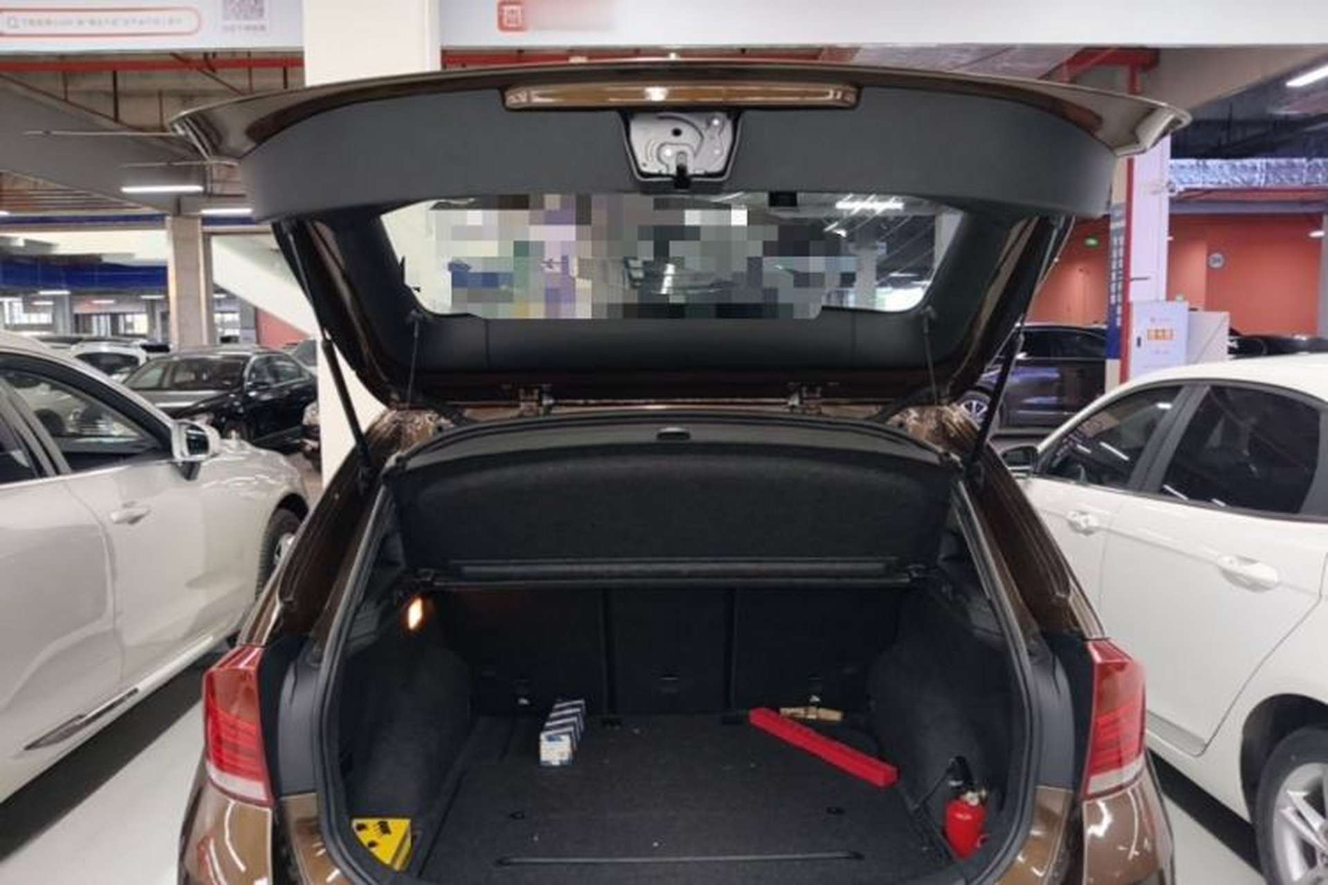 Used BMW X1 2013 sDrive18i Fashion Model Trunk