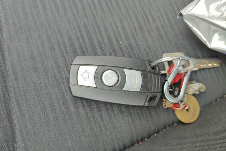 Used BMW X1 2013 sDrive18i Fashion Model Vehicle Key