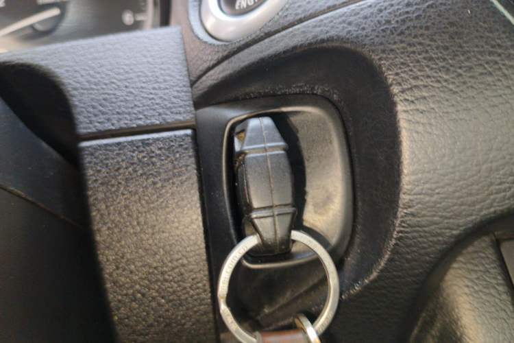 Used BMW X1 2013 sDrive18i Fashion Model Vehicle Key