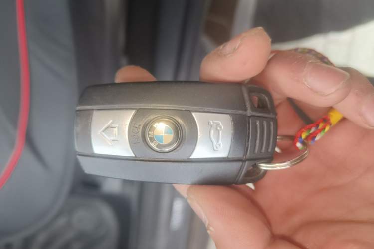 Used BMW X1 2013 sDrive18i Fashion Model Vehicle Key