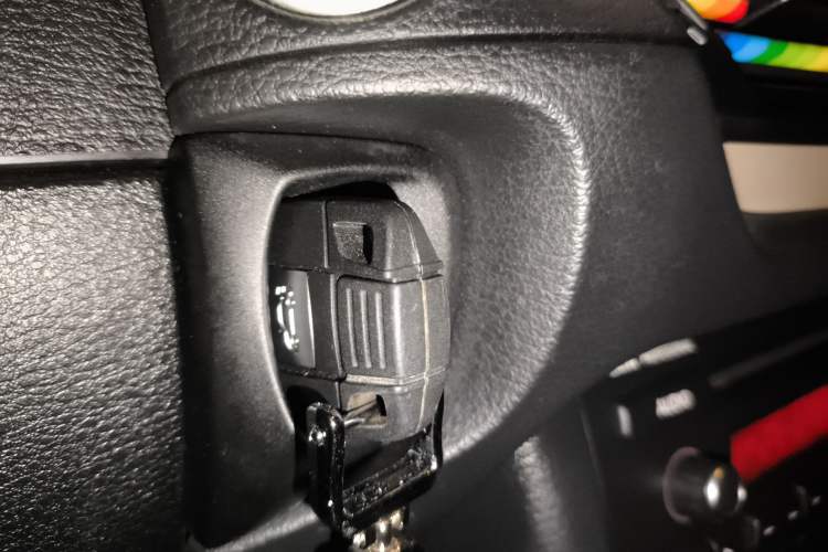 Used BMW X1 2013 sDrive18i Fashion Model Vehicle Key