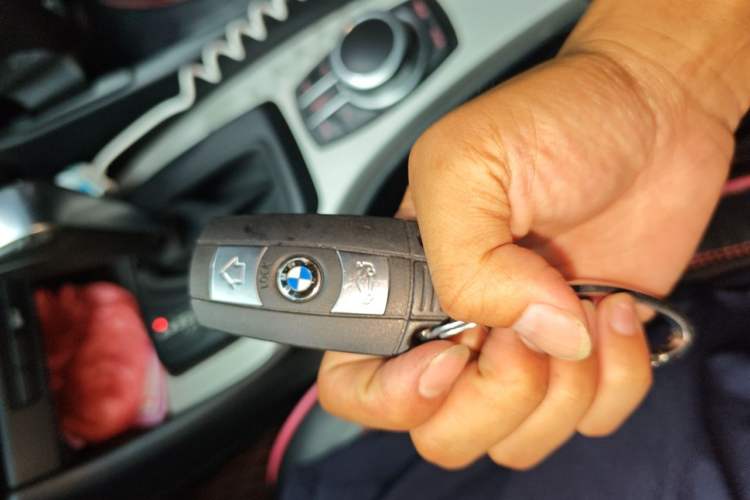 Used BMW X1 2013 sDrive18i Fashion Model Vehicle Key