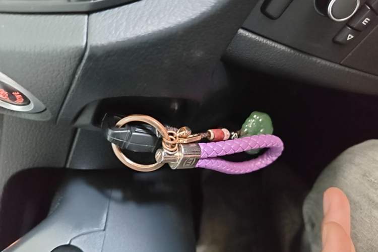 Used BMW X1 2013 sDrive18i Fashion Model Vehicle Key